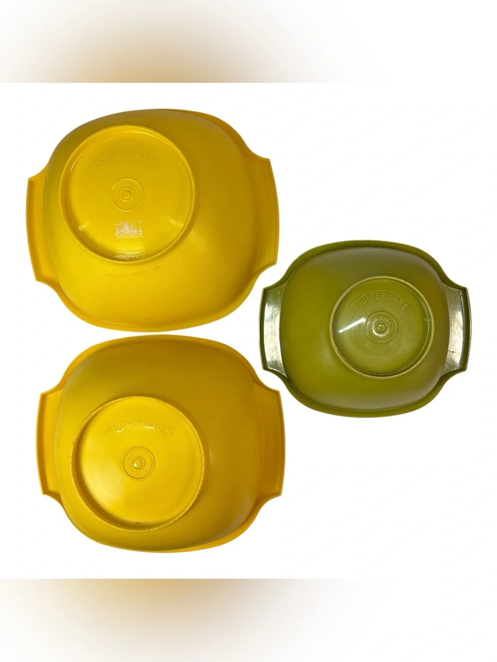 Vintage Tupperware Servalier Bowl Set Of 3 Green & Yellow Made In USA w/ Lids